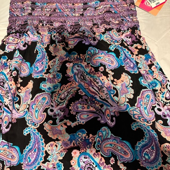 Summer halter top dress brand new size L beautiful paisley print beach vibes🏝️ - Picture 2 of 6